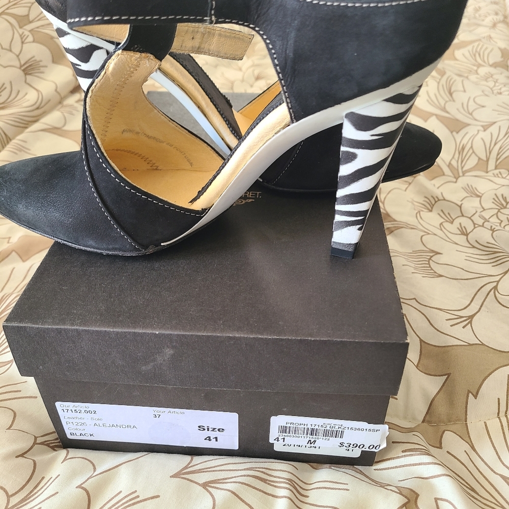 Ladies High Heels - Picture 3 of 11